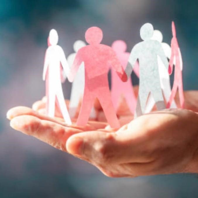 Eventhilfe / Servicekraft: Unterstützung bei Veranstaltungen und Serviceaufgaben.