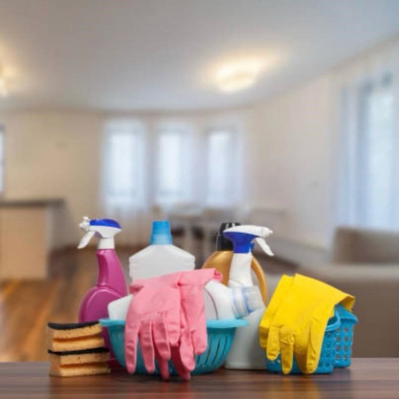 Professionelle Haushaltsreinigung und Wohnungsreinigung: Sauberes Zuhause durch gründlichen Putzservice mit umweltfreundlichen Reinigungsmitteln.